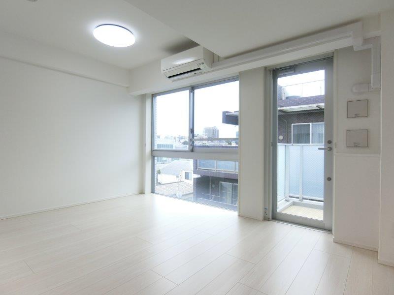 ディアレイシャス三軒茶屋409の室内2