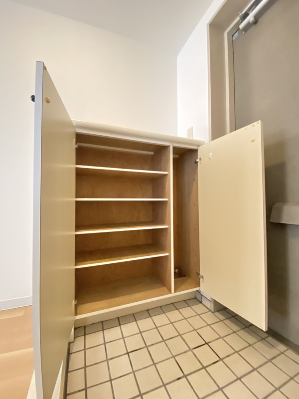 コスモリード三軒茶屋102の室内12