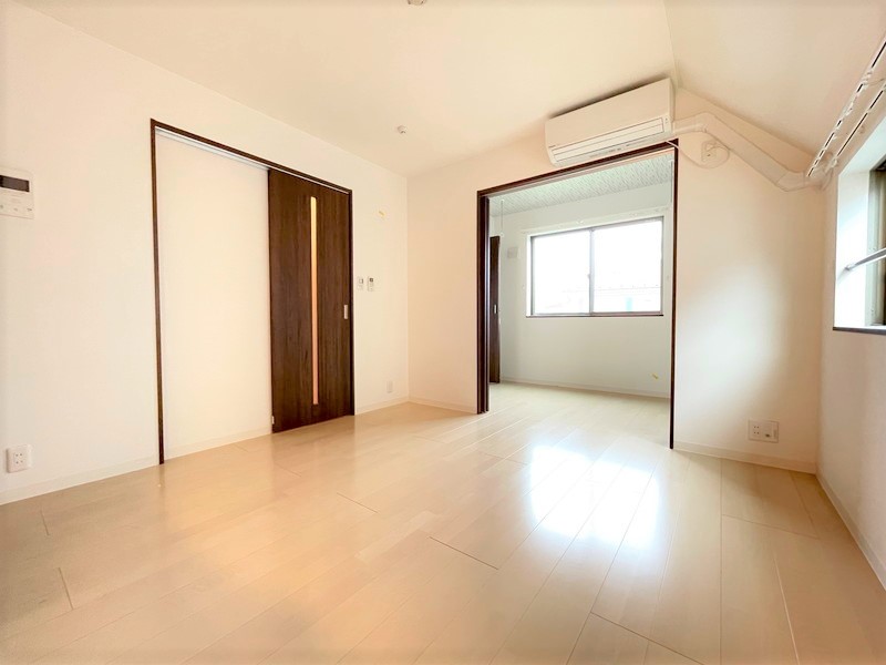 ウェルスクエア若林206の室内3