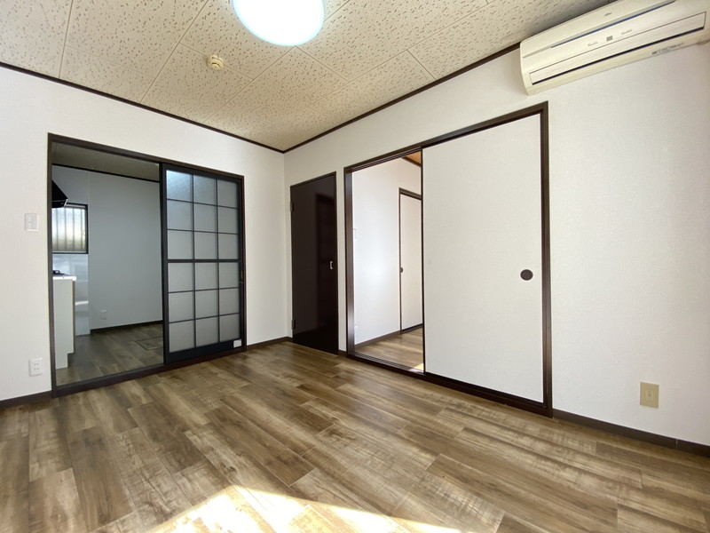 メゾンドコルテA棟102の室内4