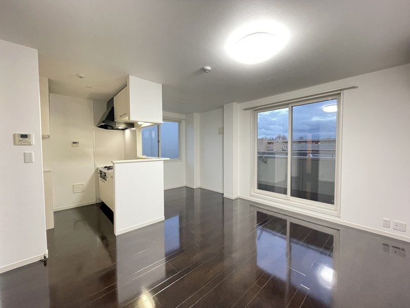 桜ヒルズ302の室内3