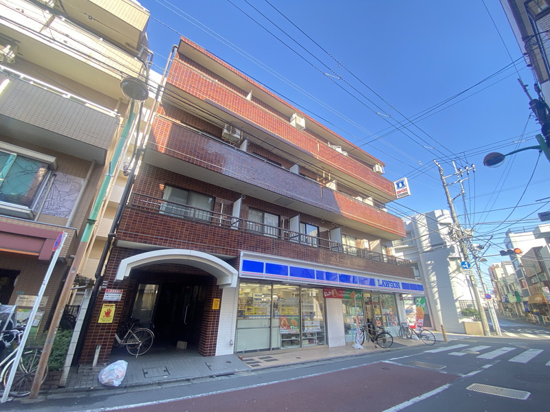 サンライズハイツ302の外観