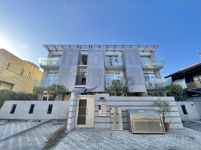 OKAMOTO APARTMENT（オカモト アパートメント）101の外観