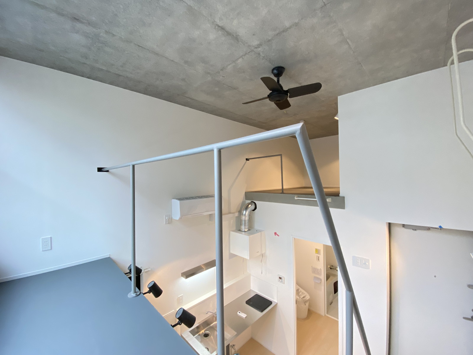 クロス池尻大橋101の室内3