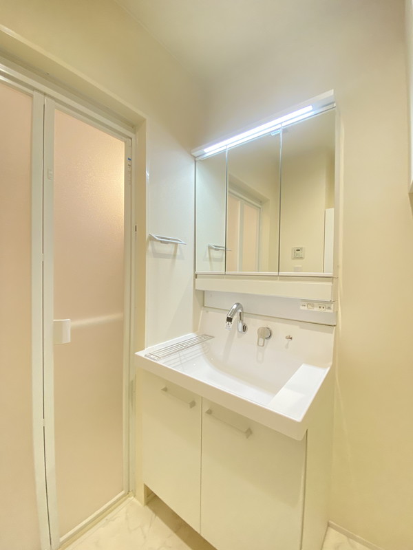 ブランメゾン三軒茶屋102の室内4