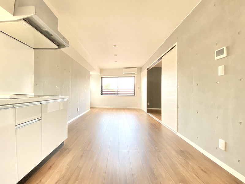 ウェルスクエアイズム三軒茶屋403の室内3