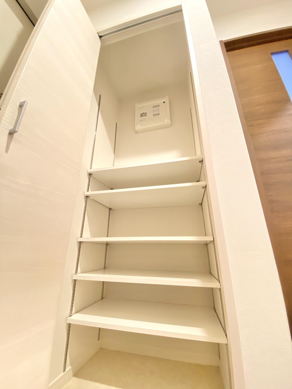 ウェルスクエアイズム三軒茶屋403の室内7