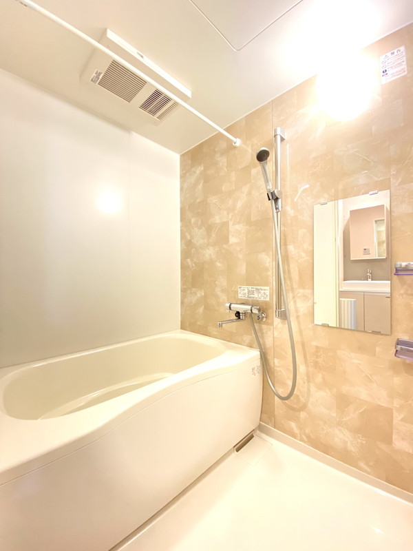 ウェルスクエアイズム三軒茶屋403の室内5