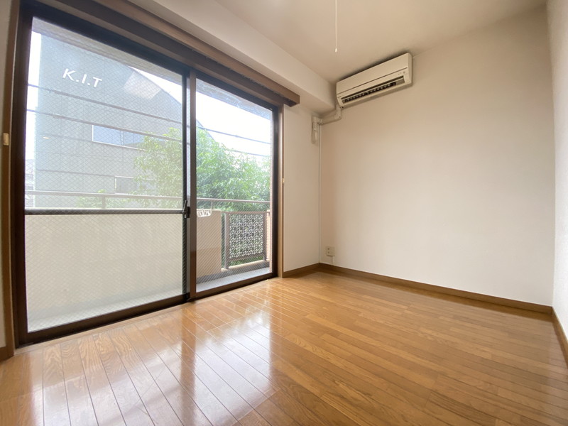 中目黒参番館302の室内1