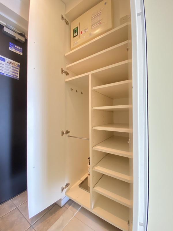 レジディア三軒茶屋806の室内8