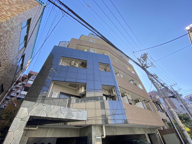 ステージファースト青山503の外観