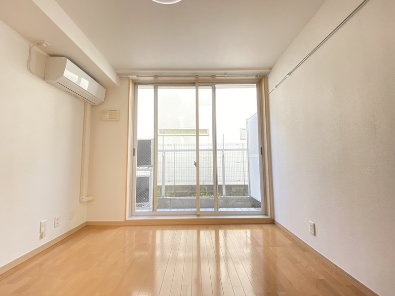 オーキッドコート鷹番105の室内3