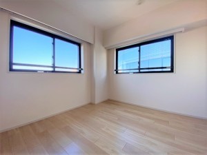 クレヴィアリグゼ三軒茶屋1201の室内2