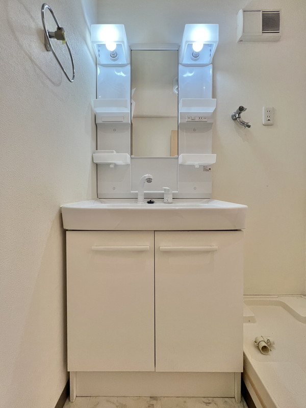 オーキッドコート鷹番203の室内5