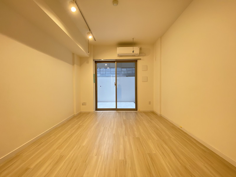 ミラン105の室内1