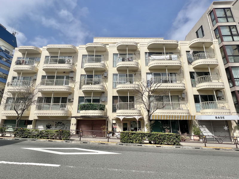 シャンボール松濤405の外観