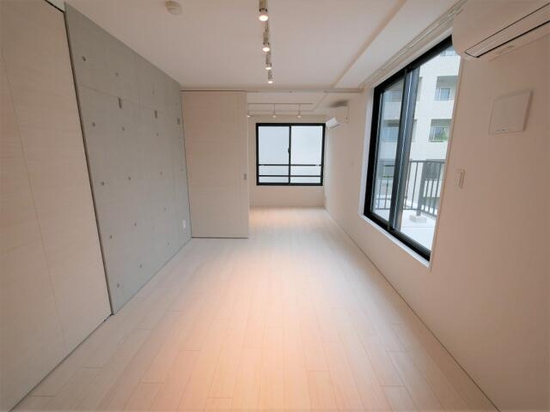 ALERO Komaba-todaimae(アレーロ駒場東大前)402の室内1