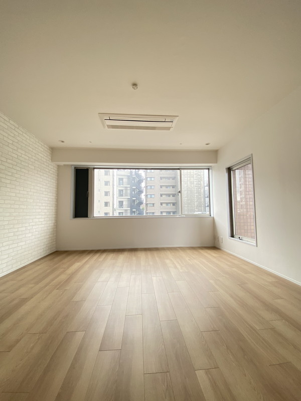 OEビル602の室内10