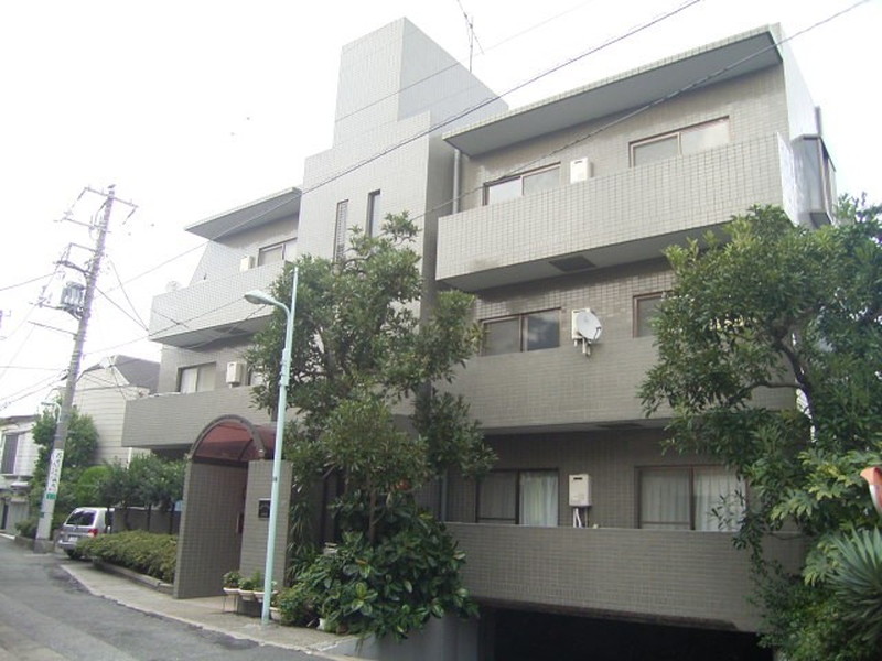 ロイヤルハイツ目黒202の外観