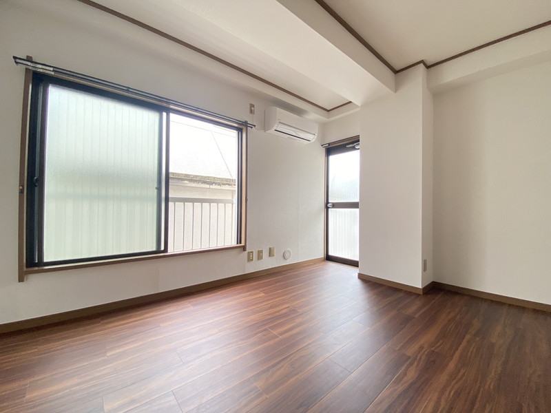 SSビル401の室内1