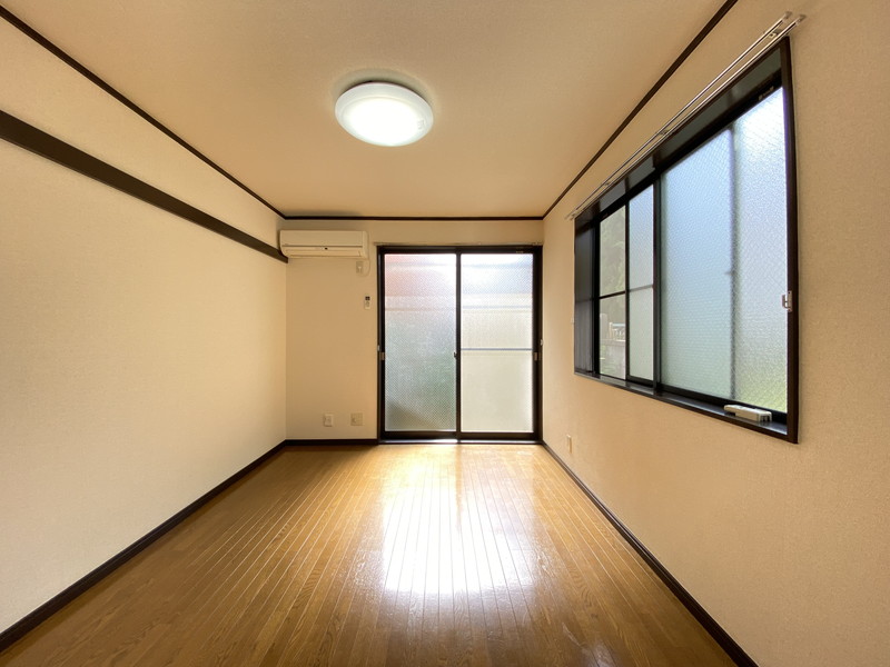 フェスタ下北沢101の室内3