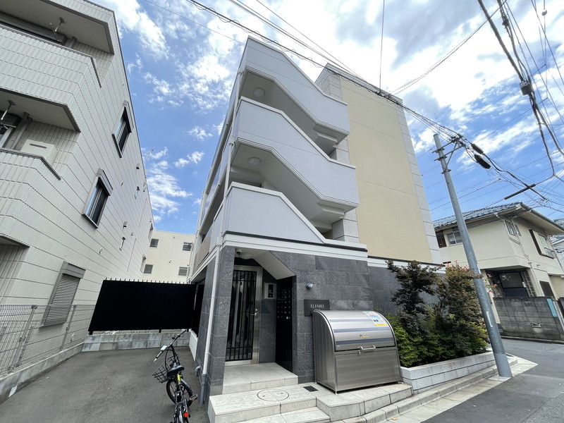 エルファーロ三軒茶屋202の外観