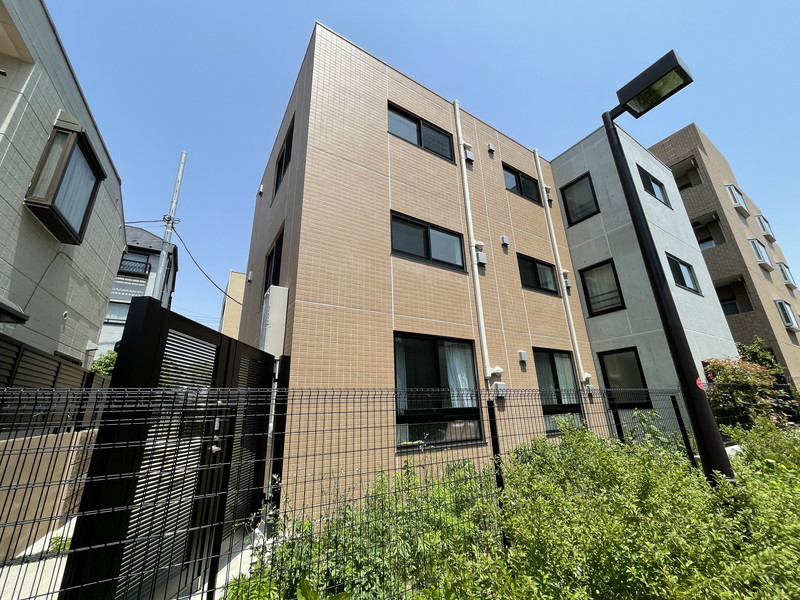 ウェルスクエアイズム三軒茶屋SOUTH202の室内1