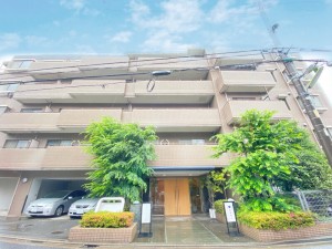 ガーデンコート下馬303の室内1