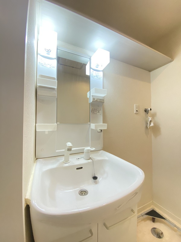 アークトゥルス・R105の室内4