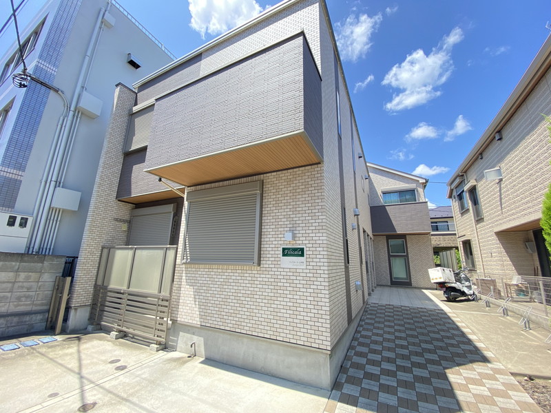 フィリカーラ上用賀201の外観