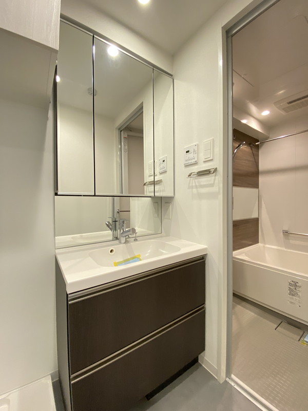 MODIER KOMAZAWA（モディア駒沢）403の室内5