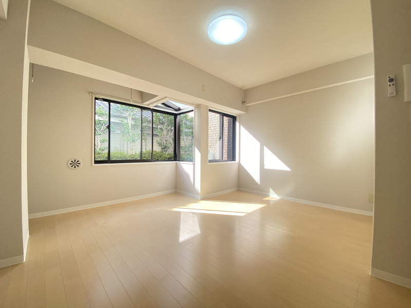 ローズガーデン中里104の室内1