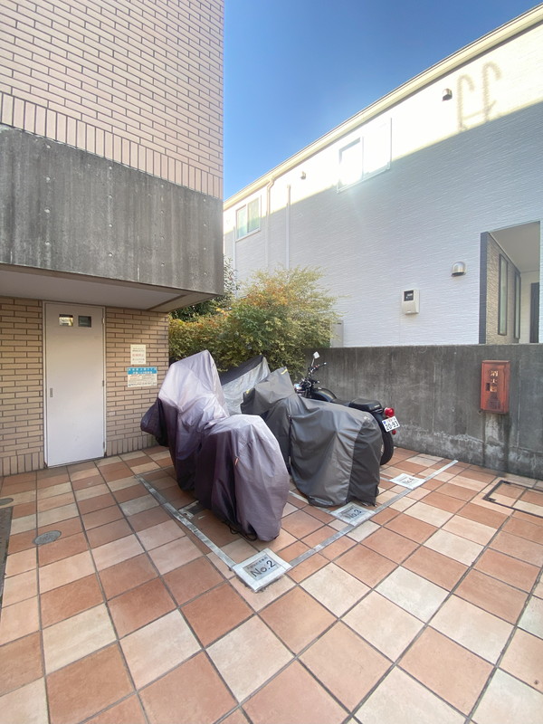 フレスカ代々木上原Ⅱ304の室内18