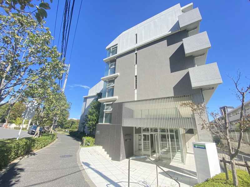 コンフォリア駒場425の室内1