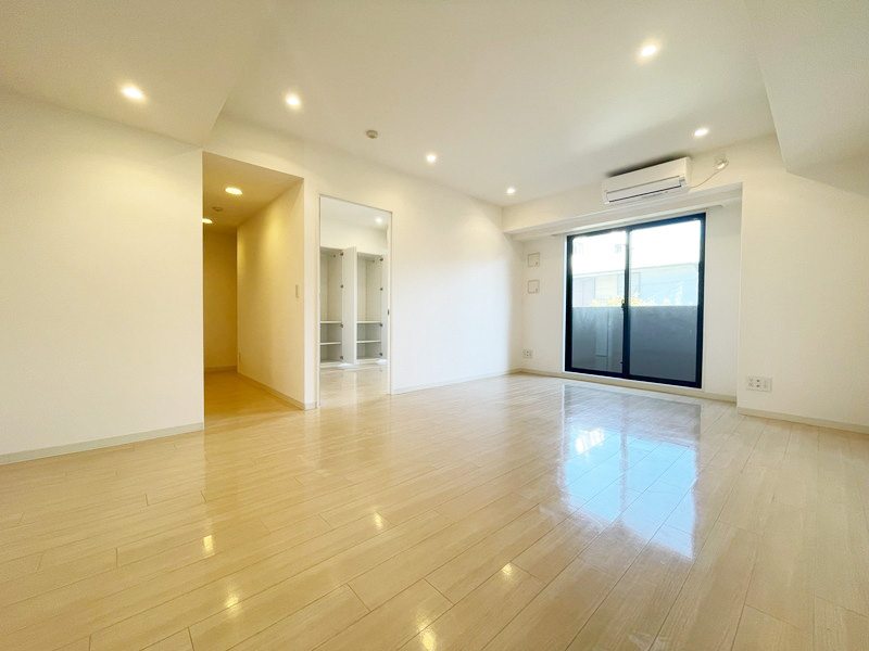 Brillia ist 北沢304の室内1