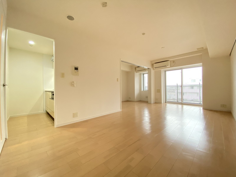 パークフラッツ学芸大学502の室内3