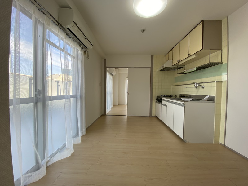 東信松濤マンション407の室内3
