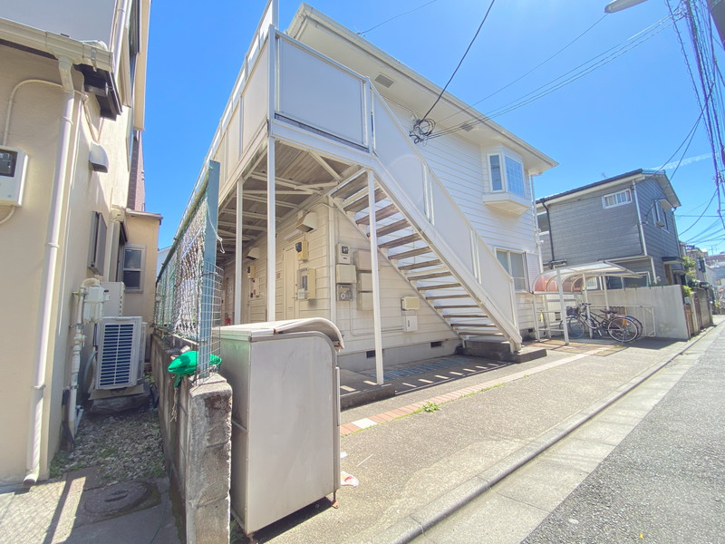 メゾン三軒茶屋202の外観