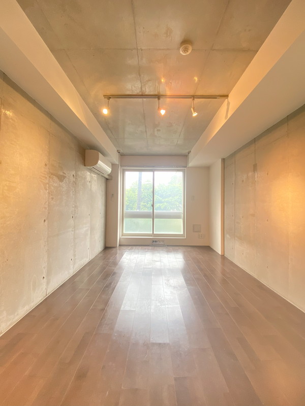 GC用賀208の室内3