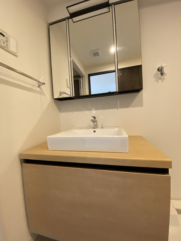 シュトラーレ神山町1301の室内9