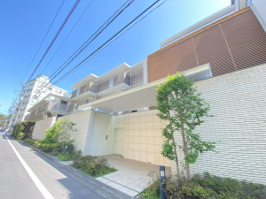 ガーデン用賀309の外観