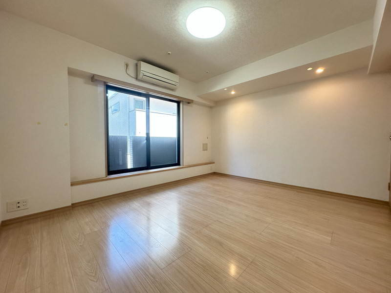 ルーブル駒沢大学参番館208の室内1