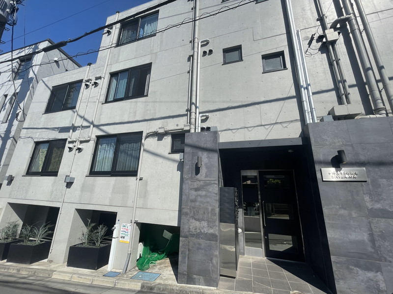プラティーク代沢001の外観