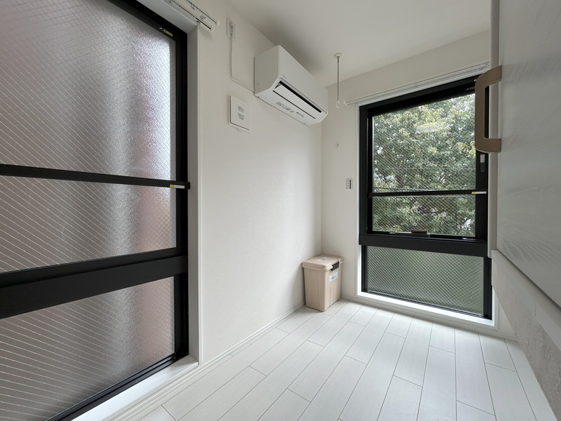 プレジール三軒茶屋302の室内1