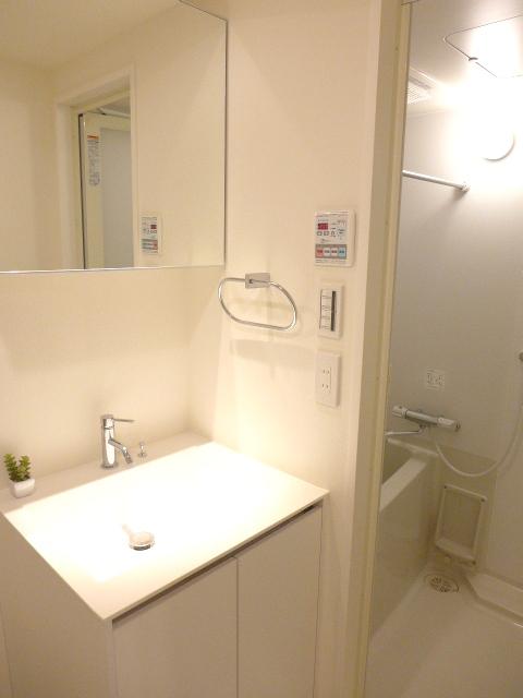 キャステリーノ三宿206の室内8