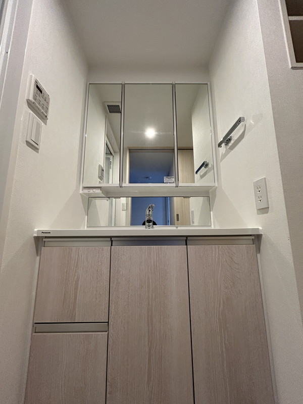 パーク・アヴェニュー神南403の室内9