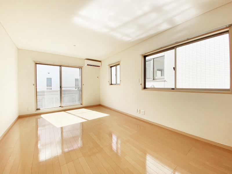 メゾン鷹番202の室内2