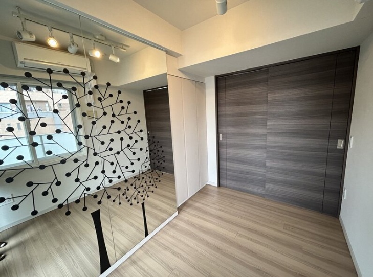 ライオンズアイル渋谷松濤701の室内2