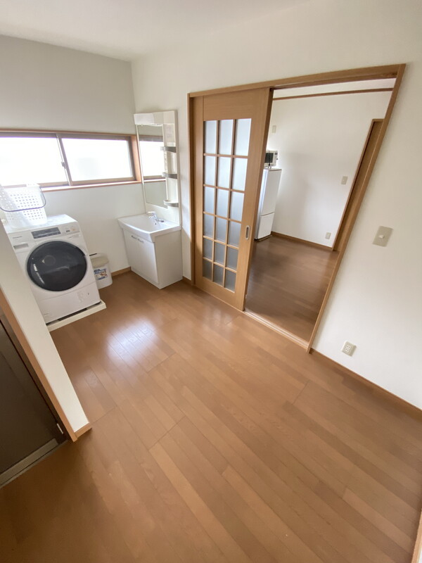 ラーデン中央町2Fの室内6