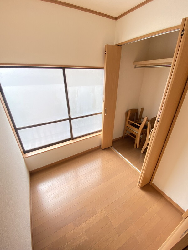 ラーデン中央町2Fの室内8